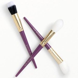 ACE BEAUTÉ · 3 PIECE FACE BRUSH SET